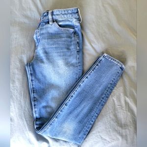 American Eagle dream jeans. Size 2 short